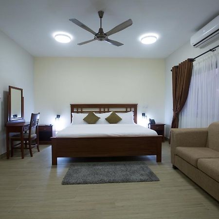 Eli Beach Resort Keta ภายนอก รูปภาพ